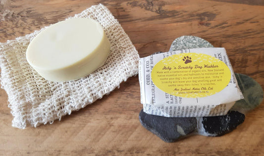 NZ Native Oils - Itchy 'n Scratchy Soap Bar with Scrubbie